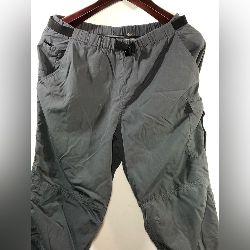 The North Face Women’s lightweight Hiking Pants. Size L